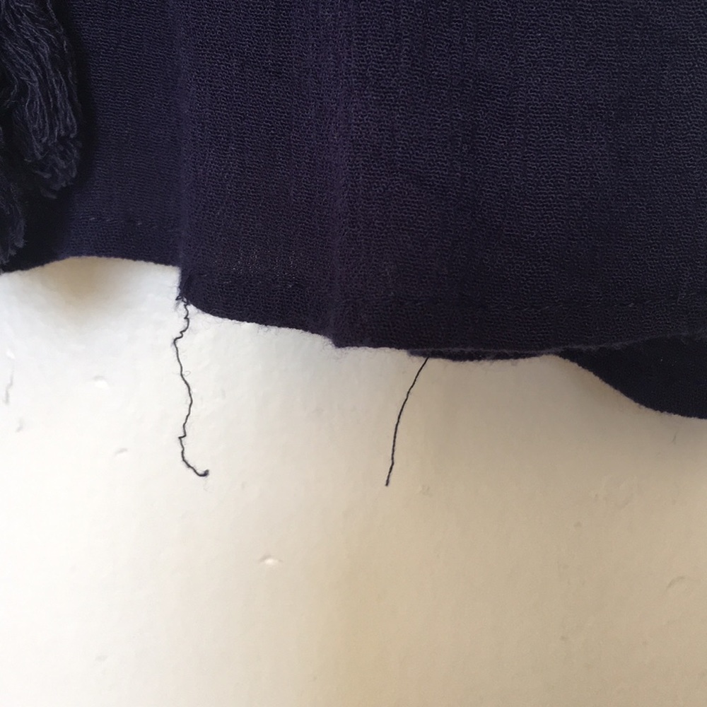 Flowy Navy Patterned Top - Picture 5 of 5